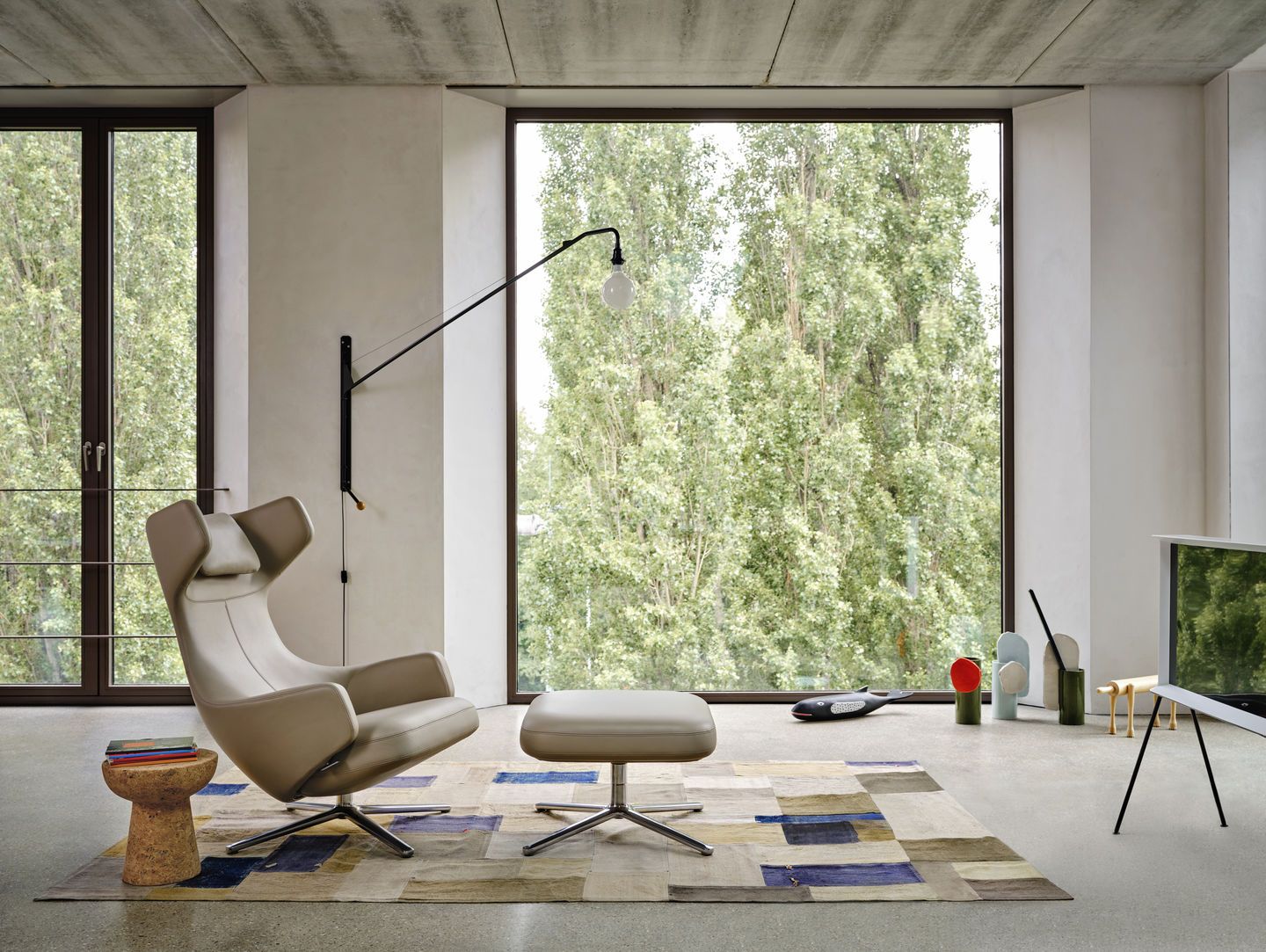 Grand Repos Armchair & Ottoman Preferred Combination Vitra Cosy Kieselstein 40 cm