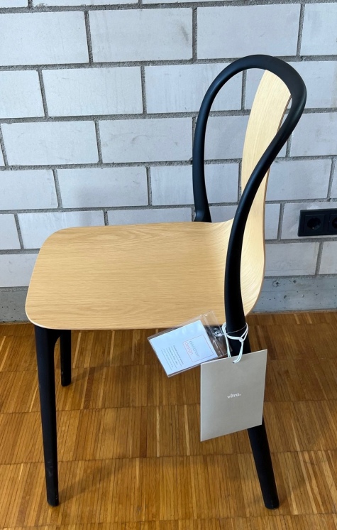 Belleville Chair Wood Chair BOWL NATURAL OAK / FRAME POLYAMIDE BLACK Vitra EXHIBITION PIECE