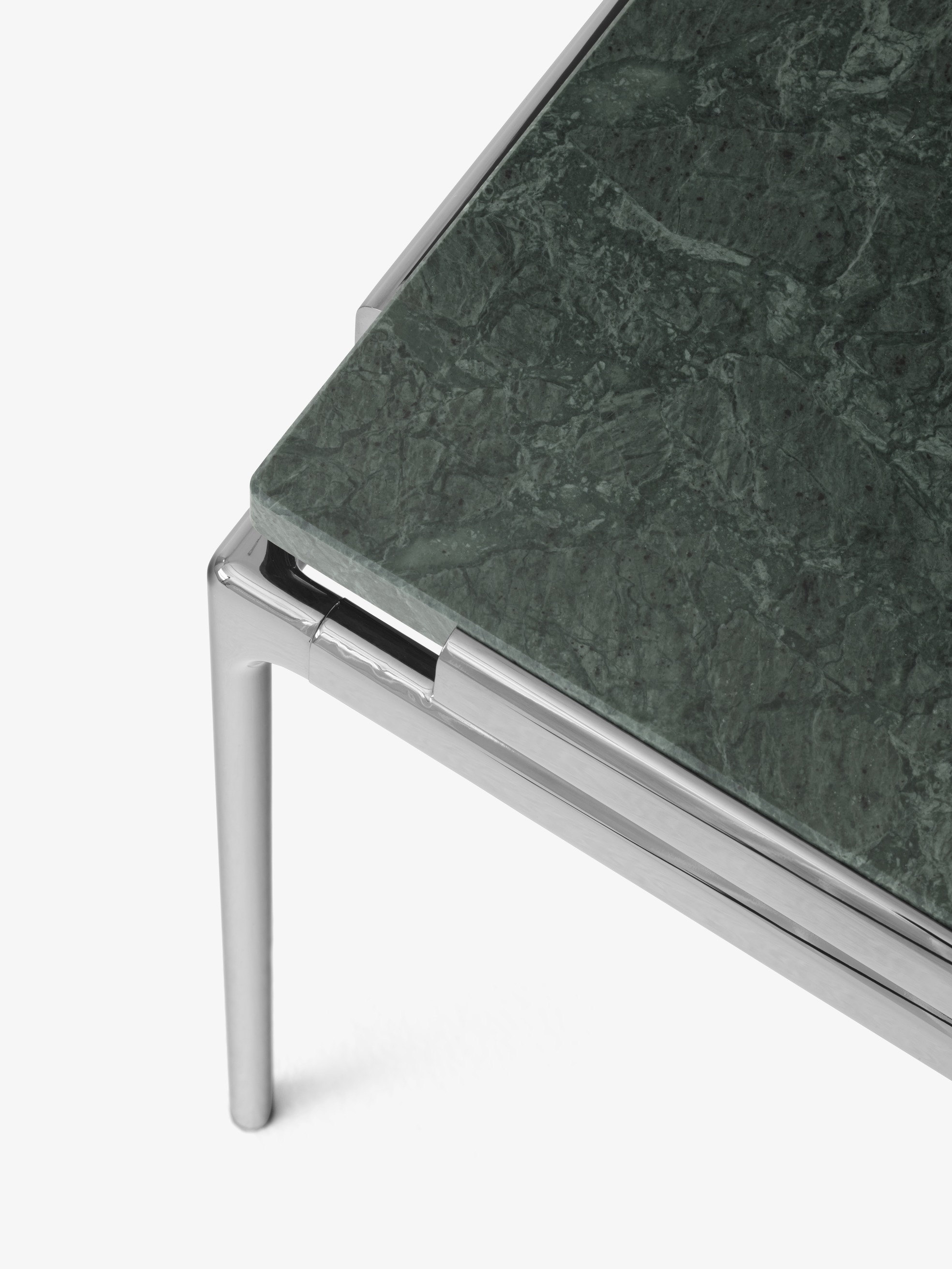 Sett LN12 / LN13 Coffee table AndTradition