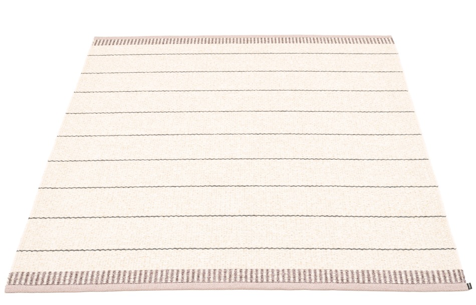 Belle Plastic Rug 230x320 cm Pappelina Pale rose