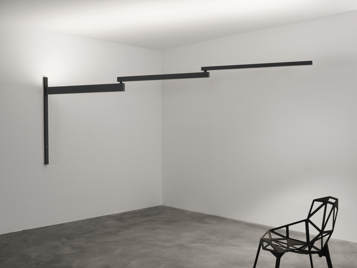 Black Flag Pro wall light Flos