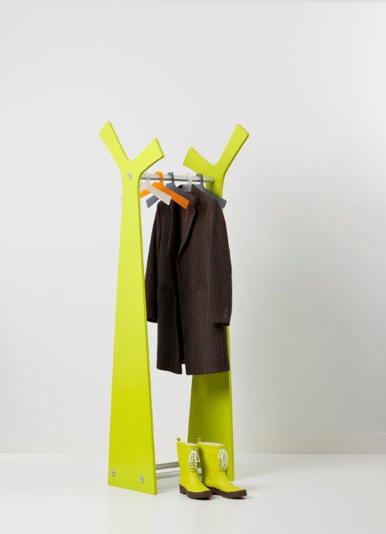 Forest clothes stand Cascando