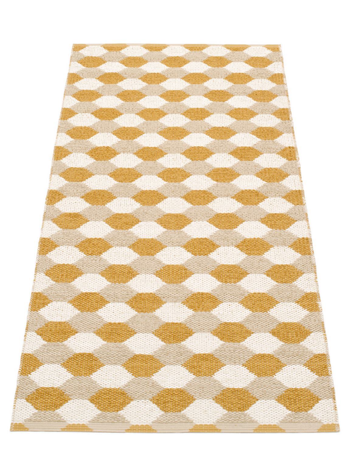 Dana plastic carpet 70x160 ocher Pappelina