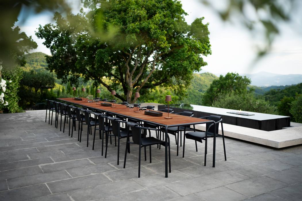 Avanti Dining Table Outdoor dining table Houe