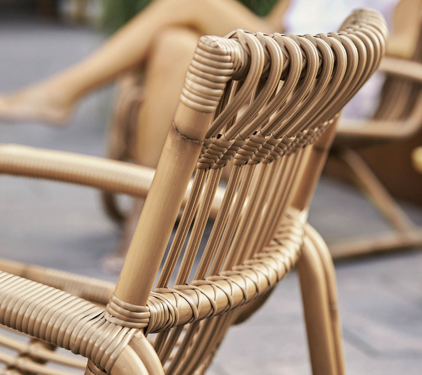 Curve Outdoor Lounge chair Cane-Line