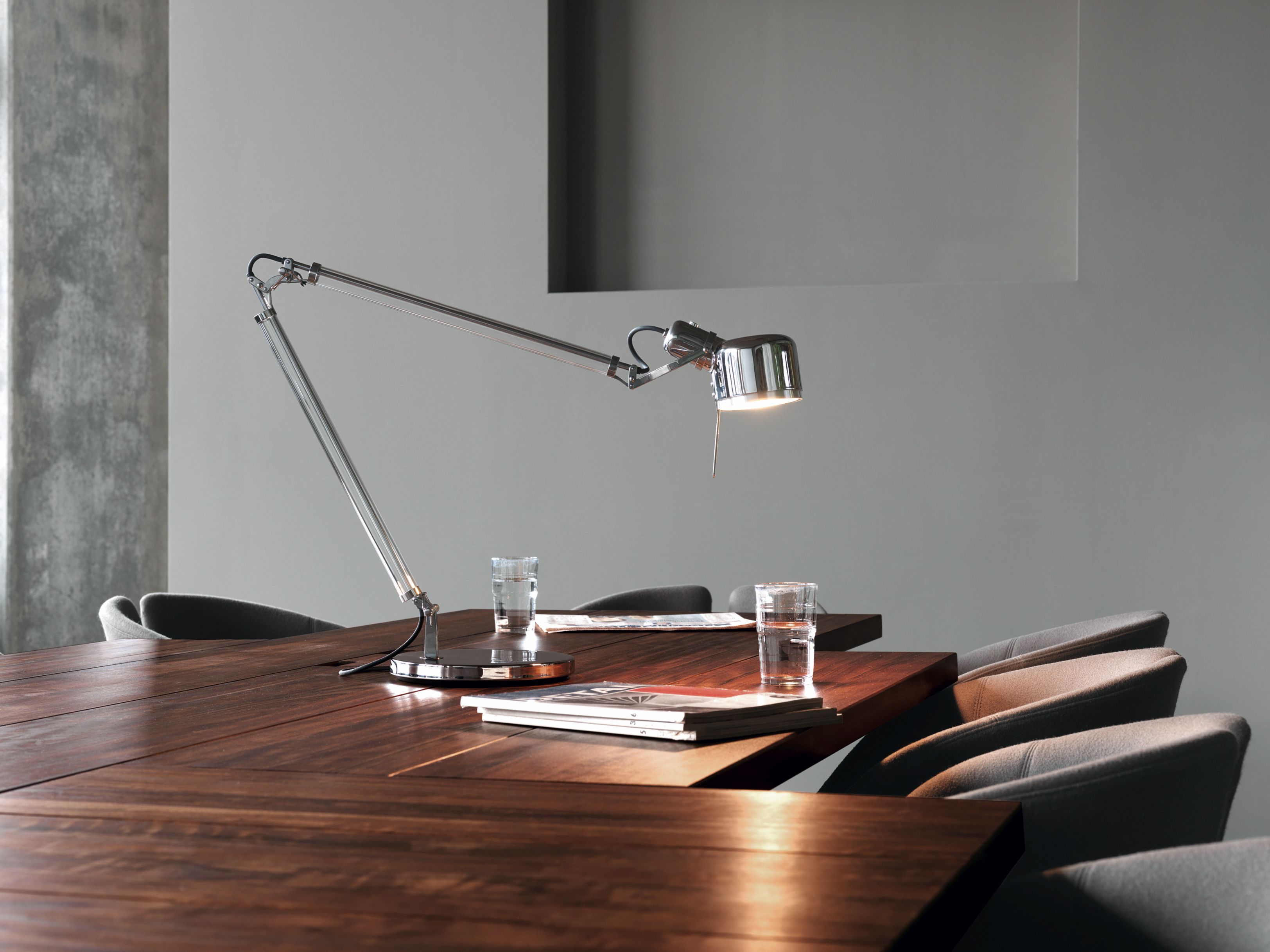 Job Table Lamp Base Serien Lighting