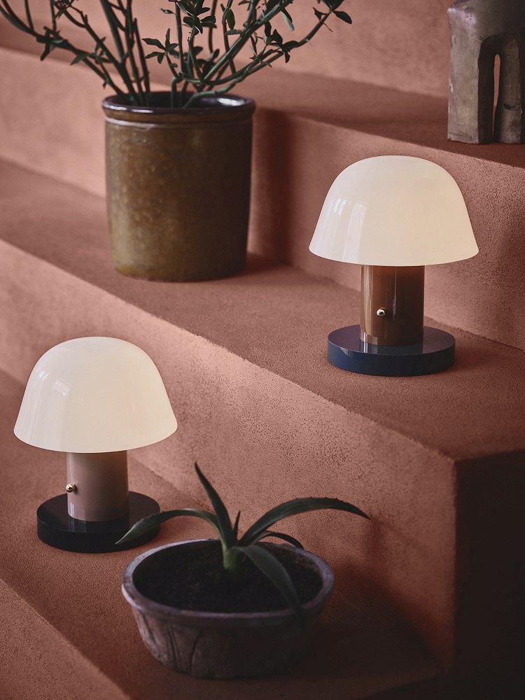 Setago JH27 Battery lamp / Table lamp AndTradition