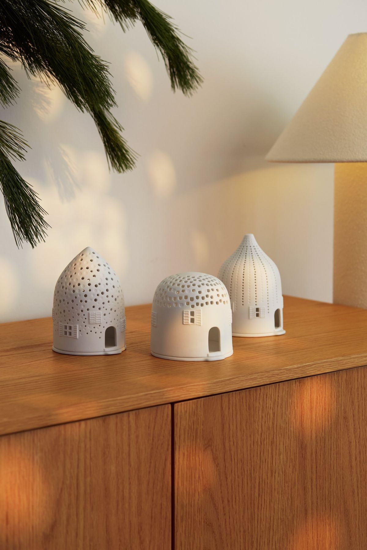 Light house, winter house, roof tile, wheels