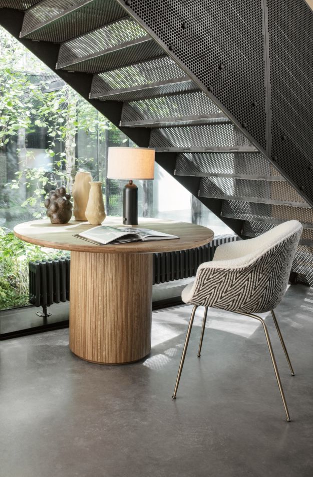 Gravity Table Lamp Small Gubi
