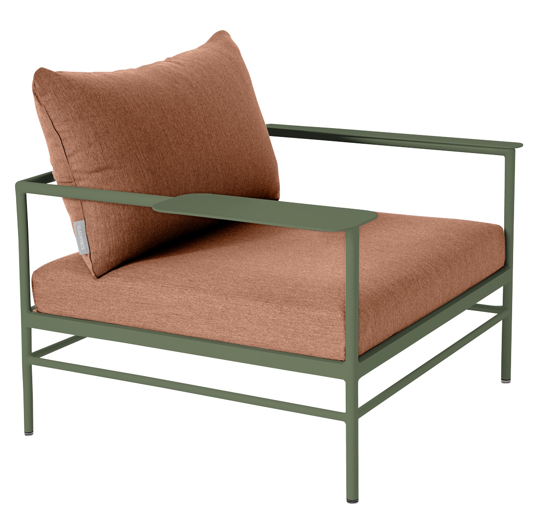 Rivage lounge chair with armrests Outdoor Fermob