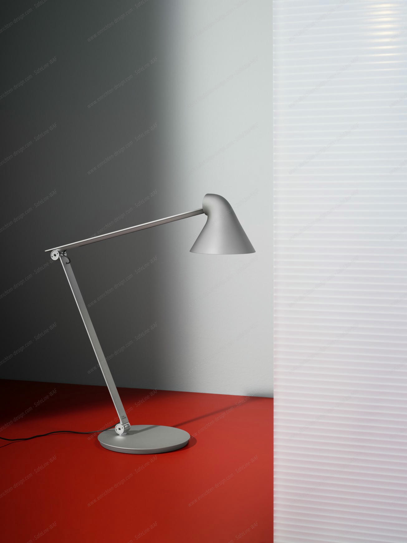 NJP table lamp Louis Poulsen