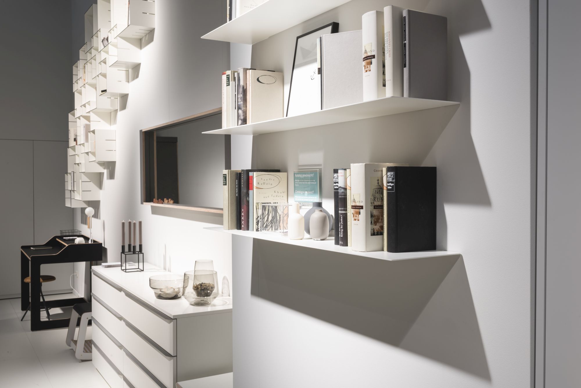 Lyn wall shelf Müller Möbelwerkstätten