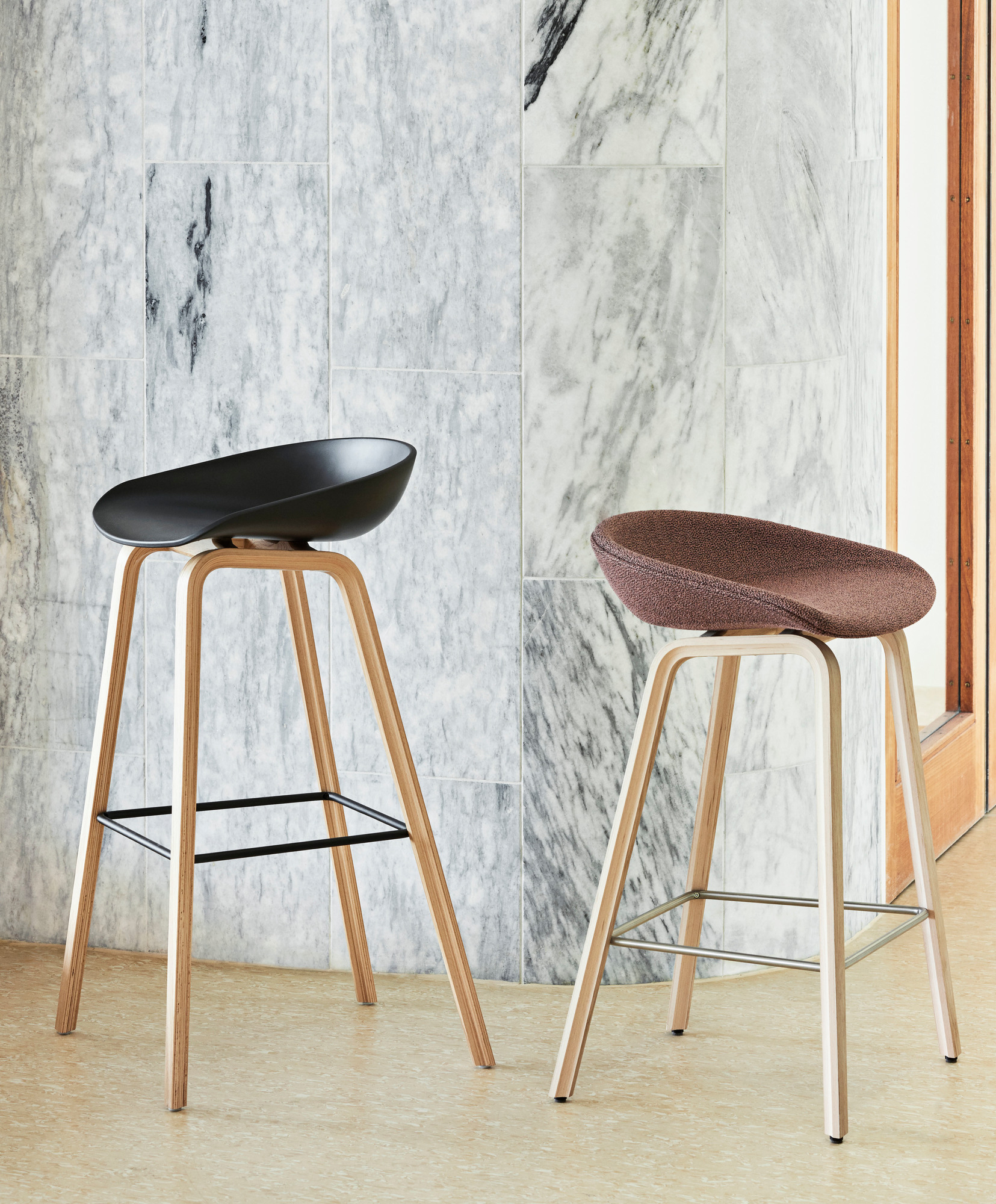 About a Stool AAS 32 / AAS32 Bar stool Hay