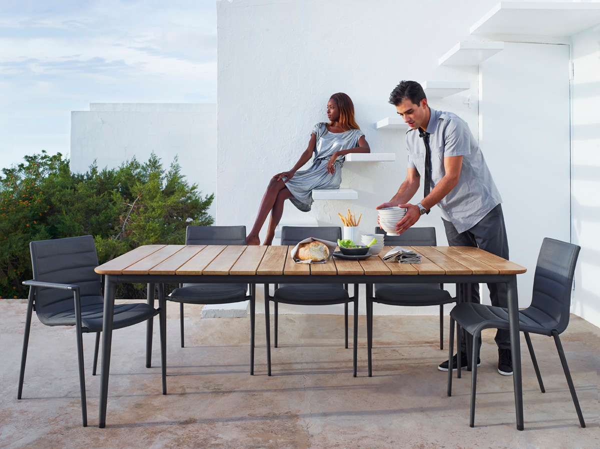 Core Outdoor Dining table teak Cane-Line small Lavagrau