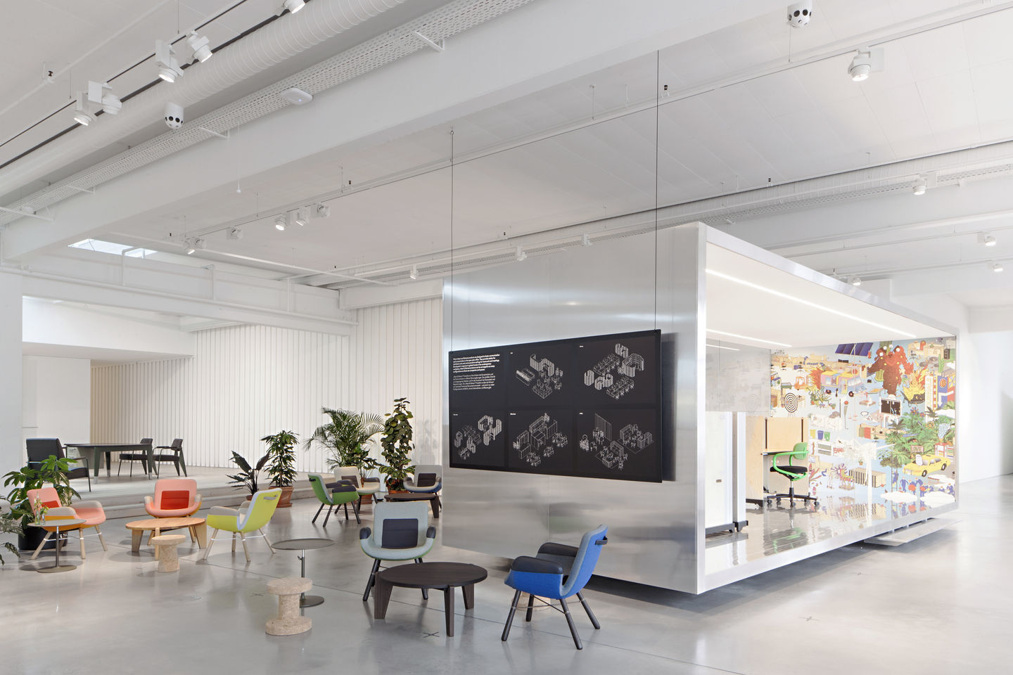 East River Chair Vitra