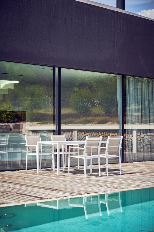 Fiam Aria outdoor stacking chair Jan Kurtz