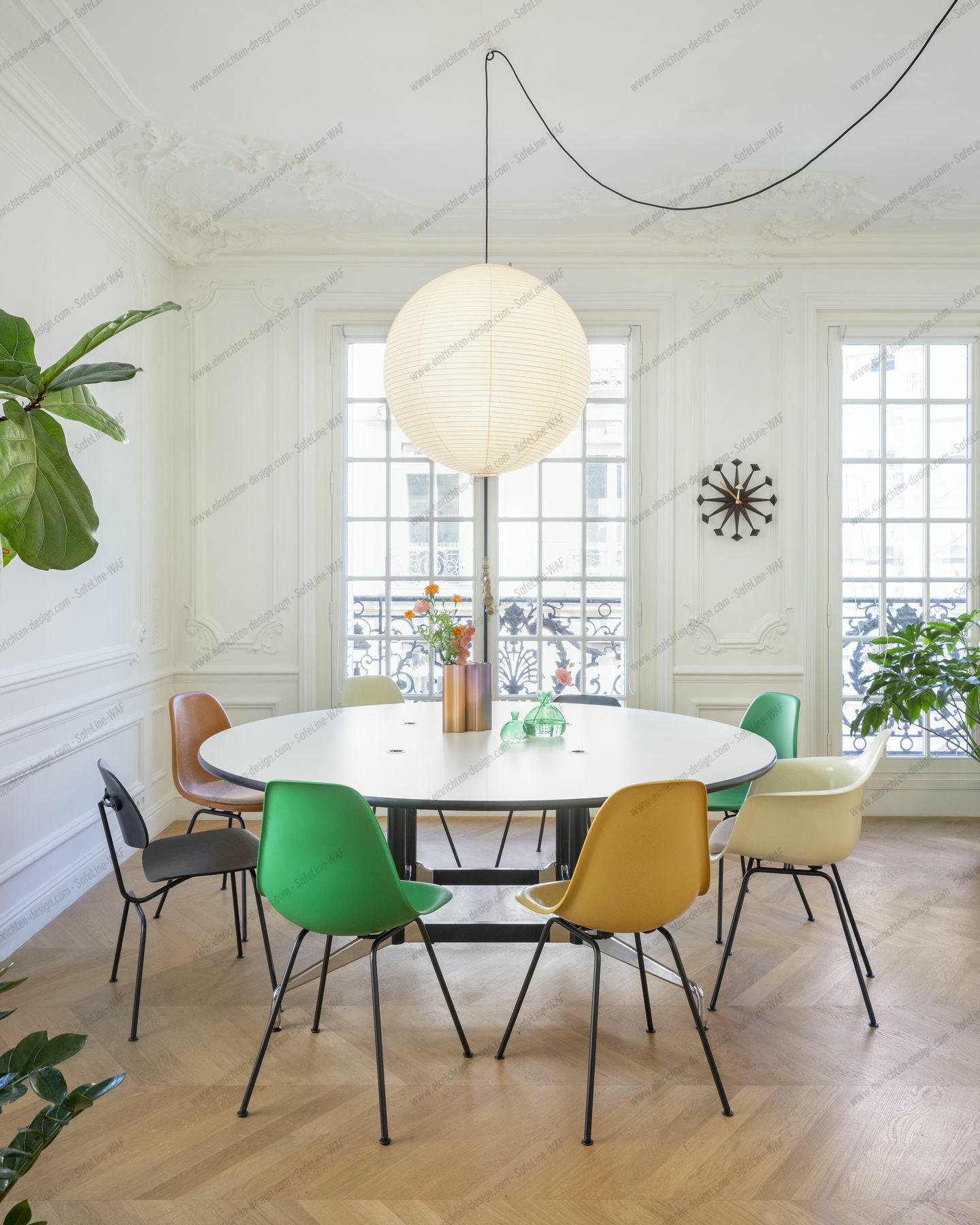 Eames Plastic Arm Chair DAX Chair Fully upholstered Vitra