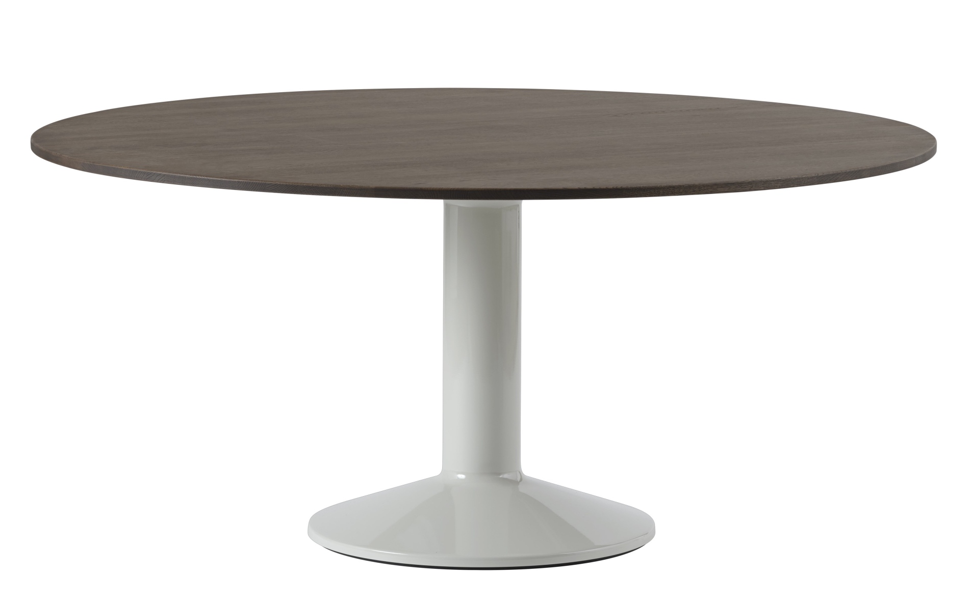 Muuto MIDST Table Esstisch mit runder, brauner Tischplatte und weißem, trompetenförmigem Fuß auf weißem Hintergrund.