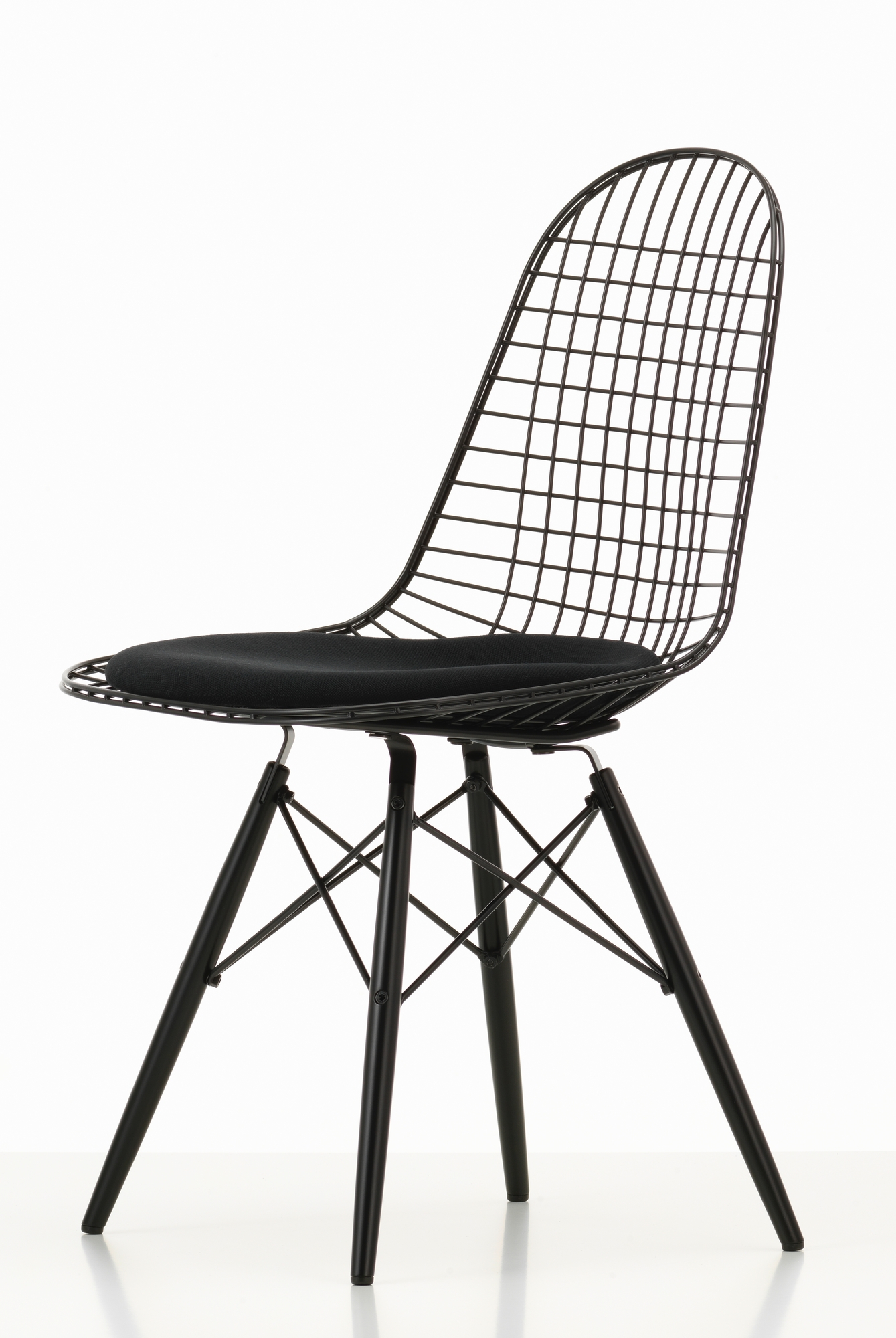 DKW-5 Wire Chair Chair with Seat Cushion Vitra