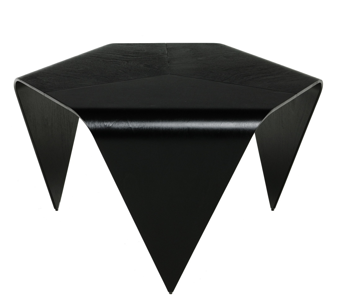 Trienna coffee table Artek