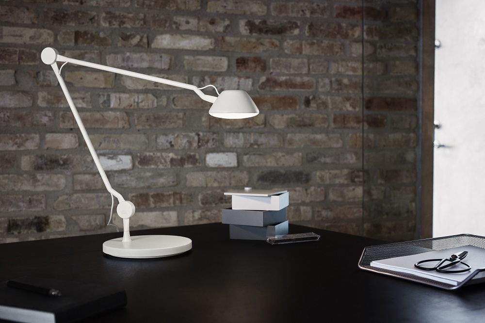 AQ01 Table lamp Fritz Hansen