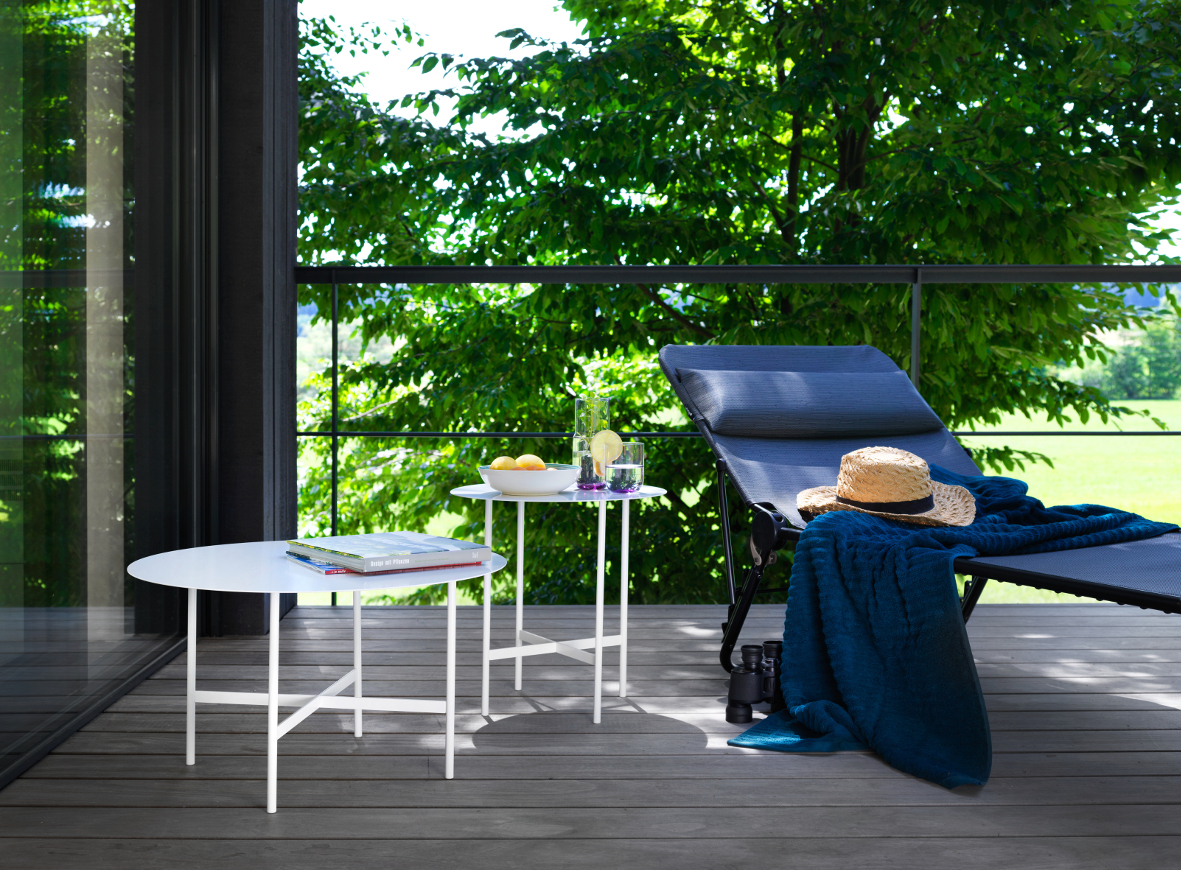 BETA coffee and side table small deep black Müller Möbelfabrikation
