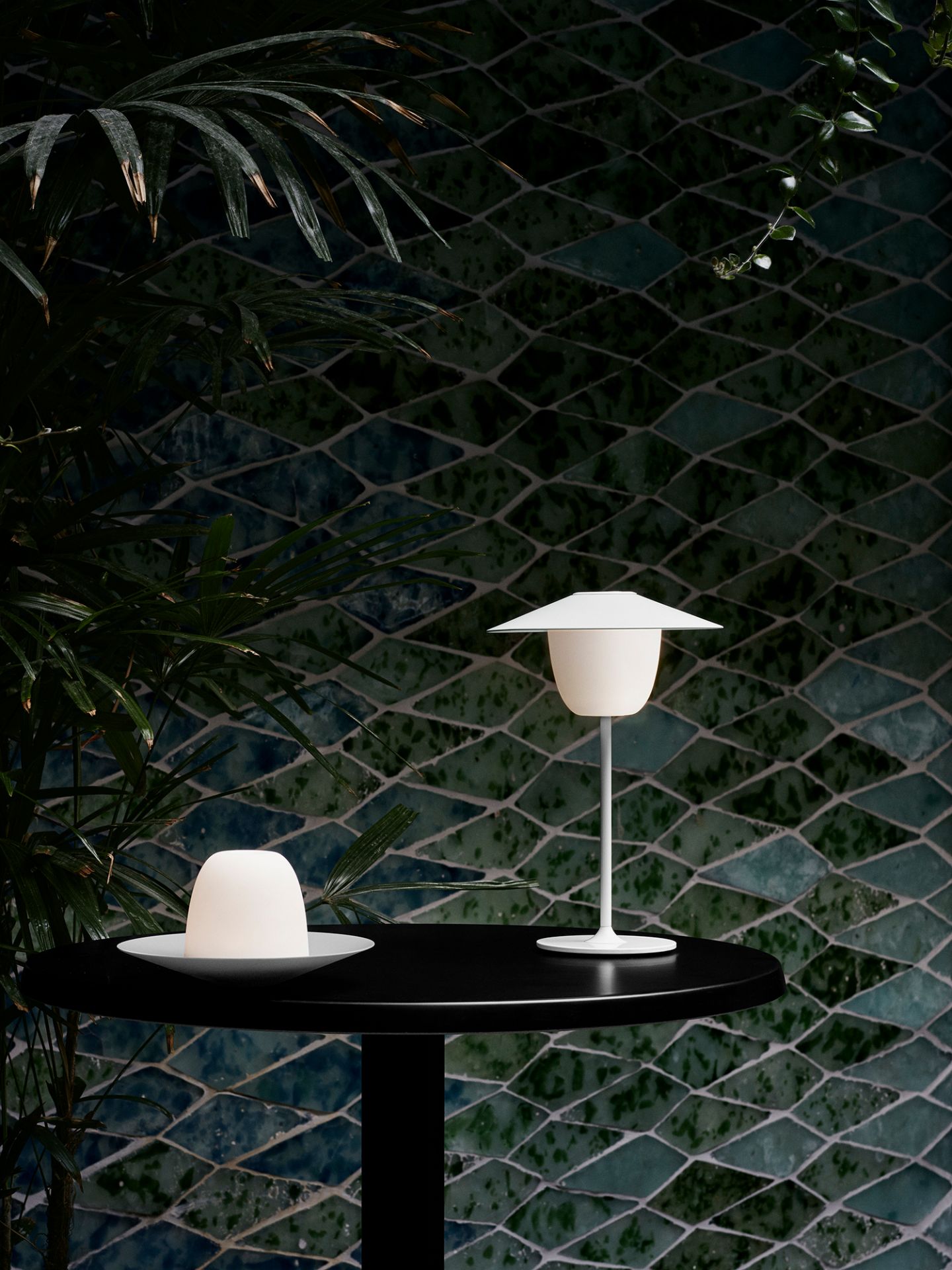 Ani Mobile LED table lamp White Blomus SINGLE PIECES Ani Mobile LED table lamp White Blomus SINGLE PIECES