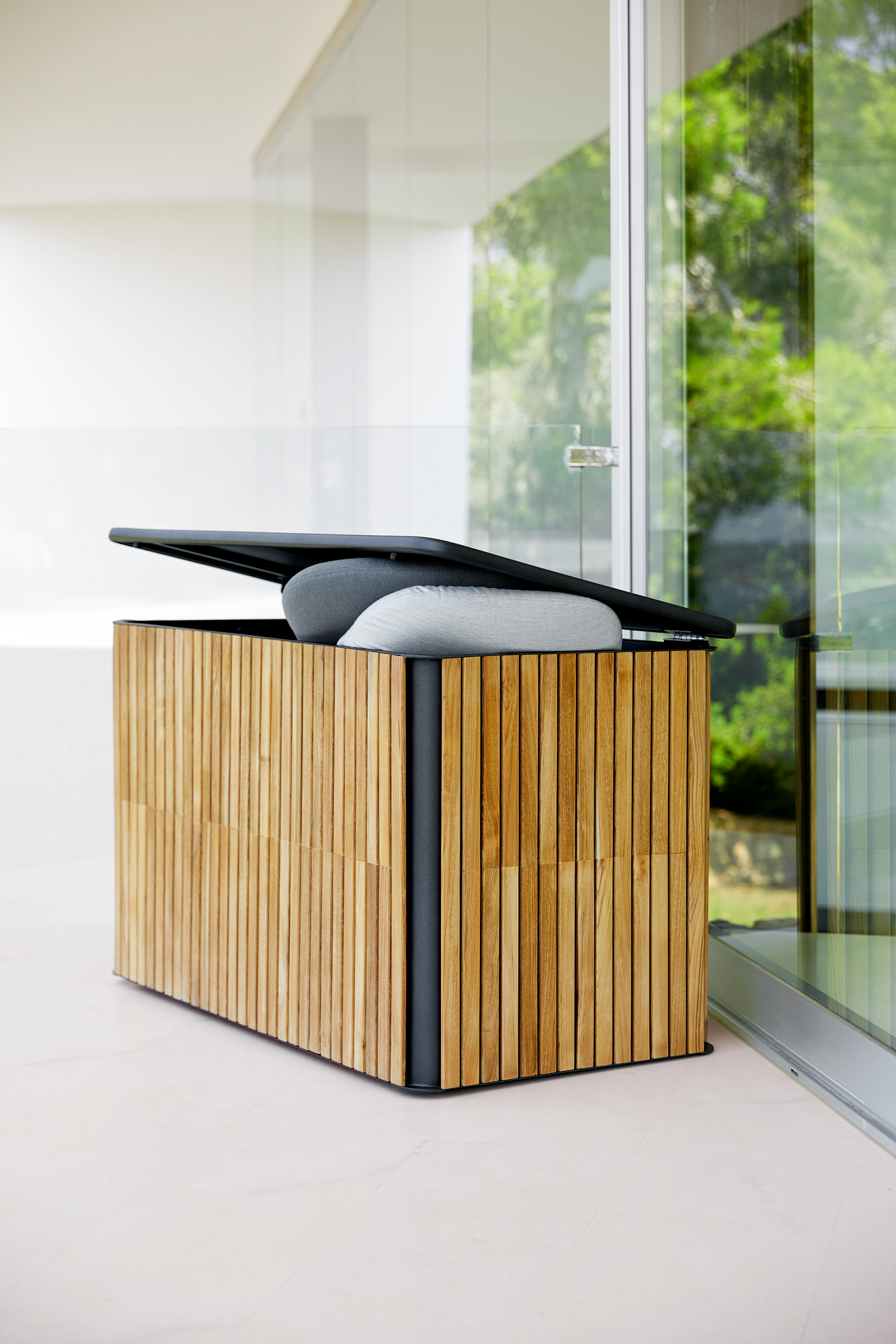 Combine Cushion chest Cane-Line small Bx116 cm