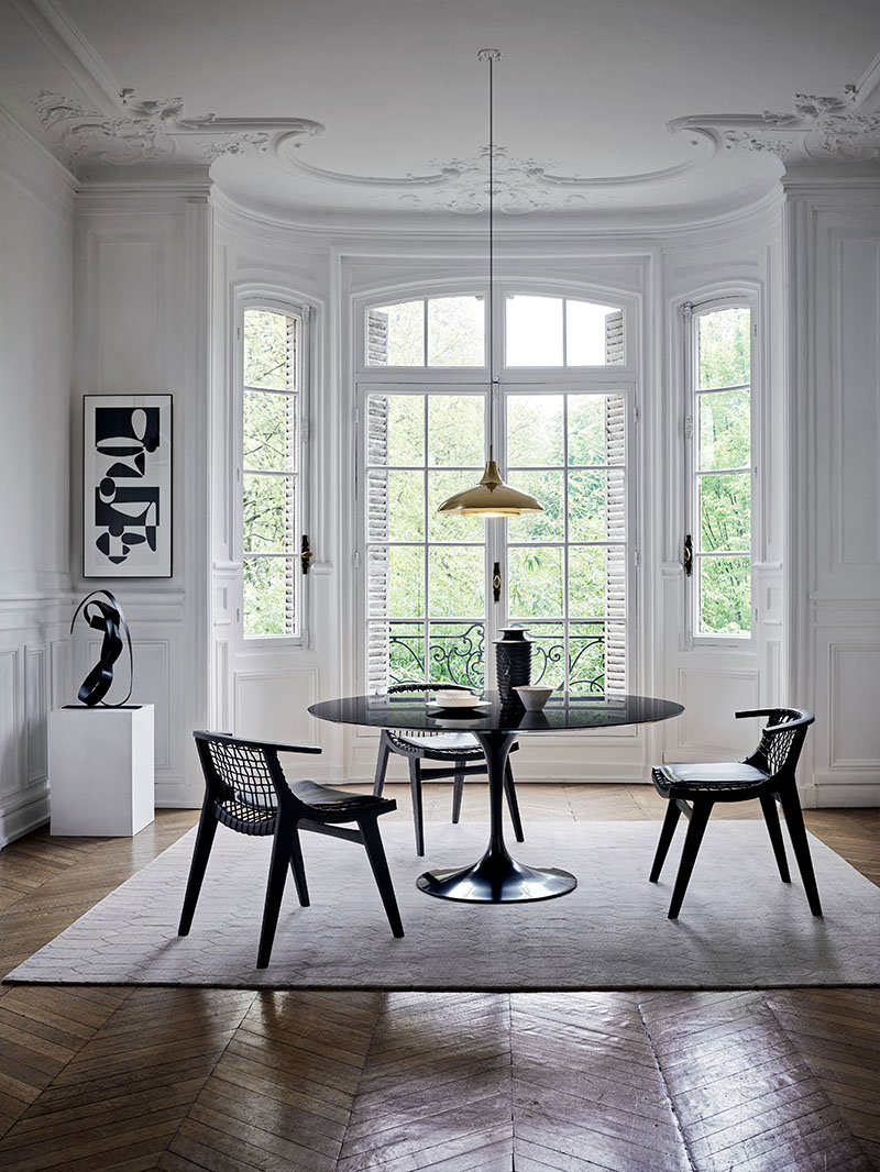 Klismos Chair with Felt gliders Knoll International Klismos Chair with Felt gliders Knoll International