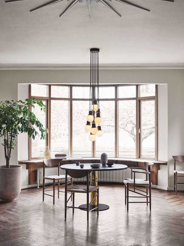 Drawn HM3 Chair without Armrests AndTradition