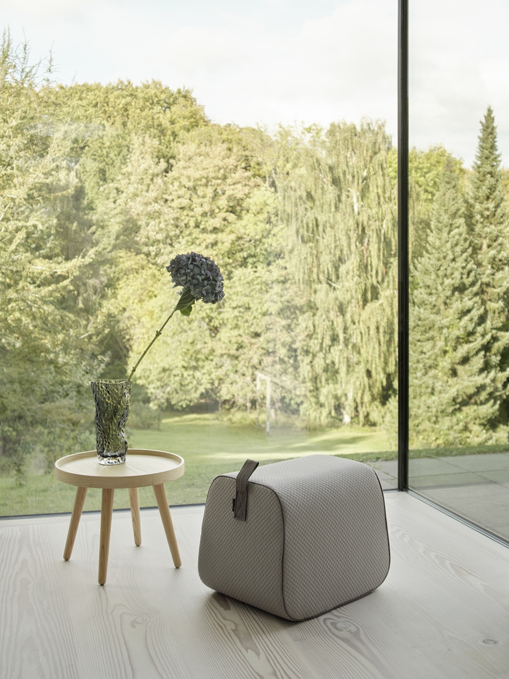 Nector pouf stool Softline