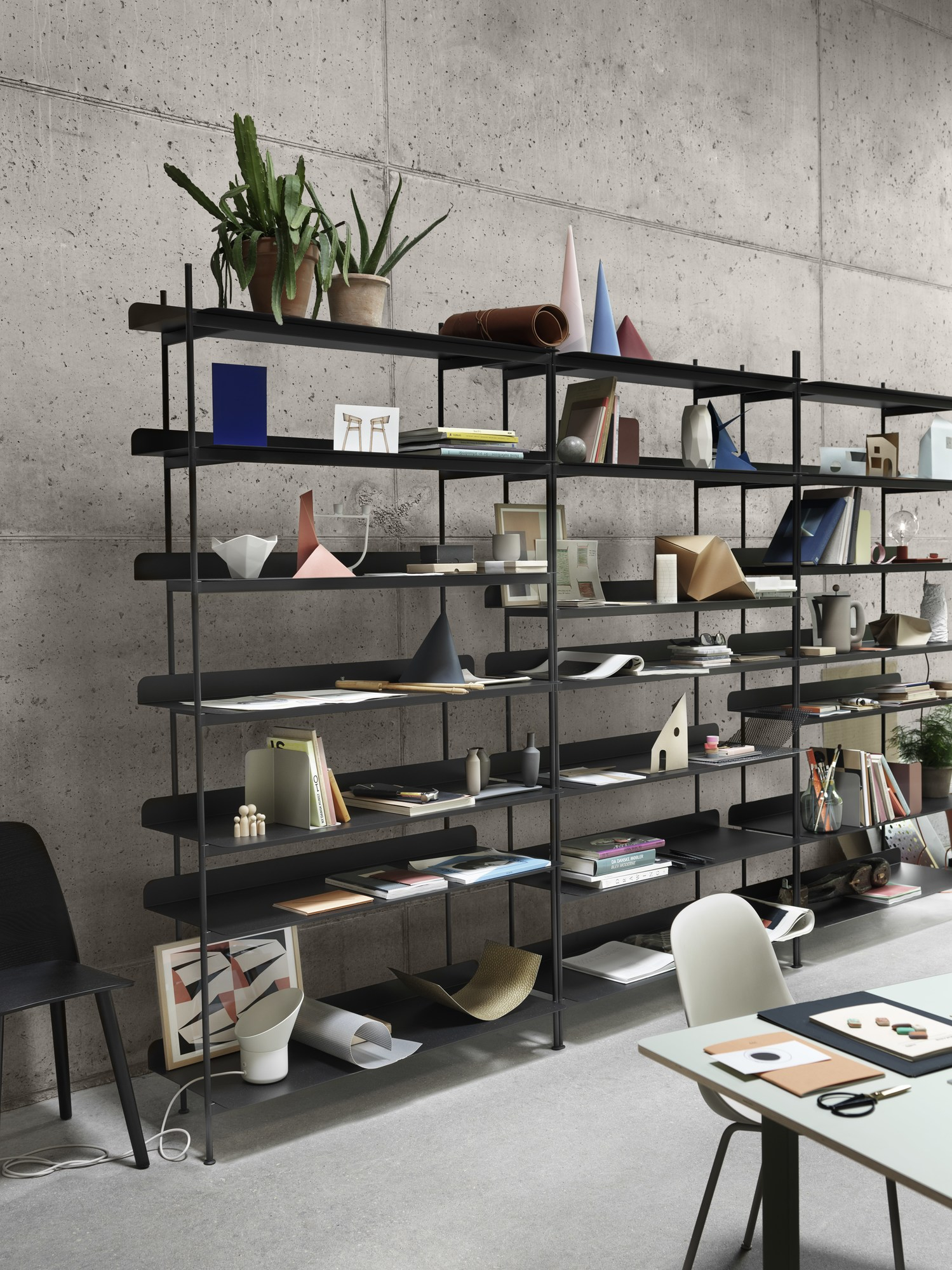 Leaf Table Lamp Muuto