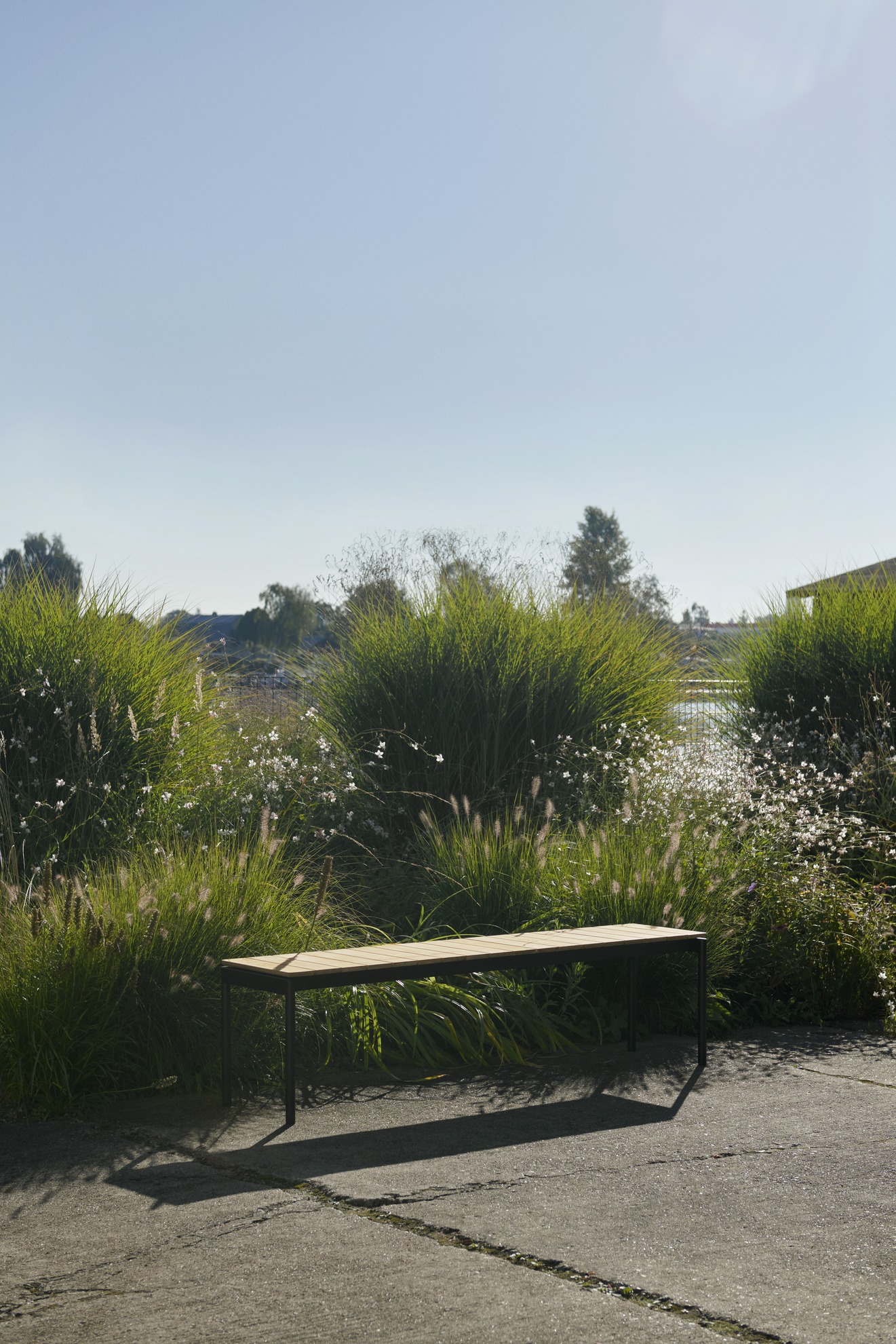 Ville AV28 Outdoor Bench Bench AndTradition