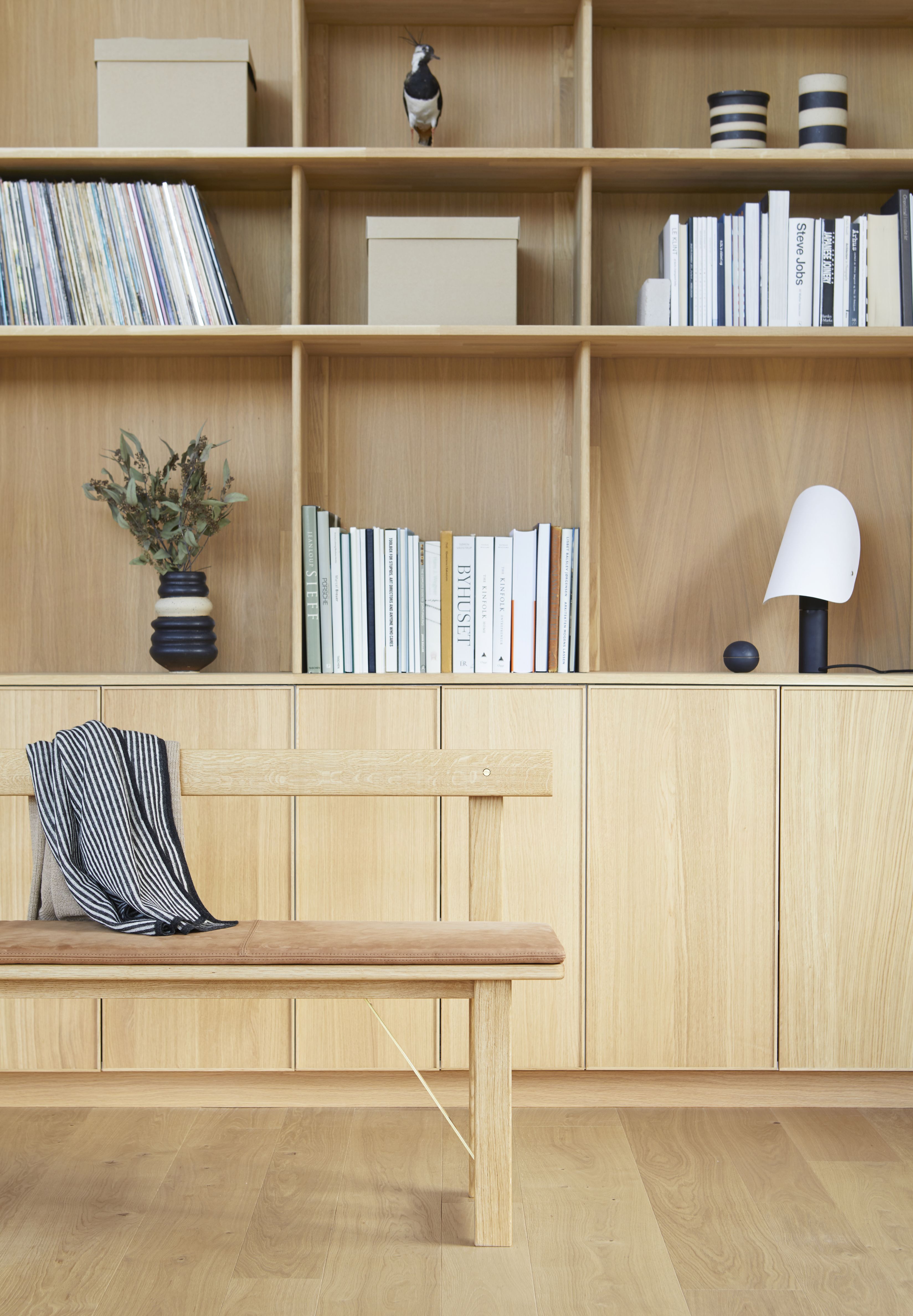 Position Bench Oak oiled Form & Refine