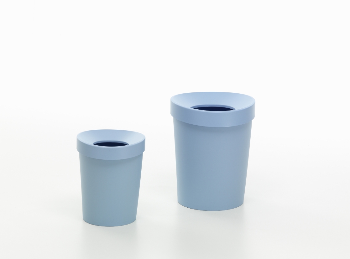 Zwei blaue Papierkörbe, Happy Bin RE Small, für Büro oder Zuhause.