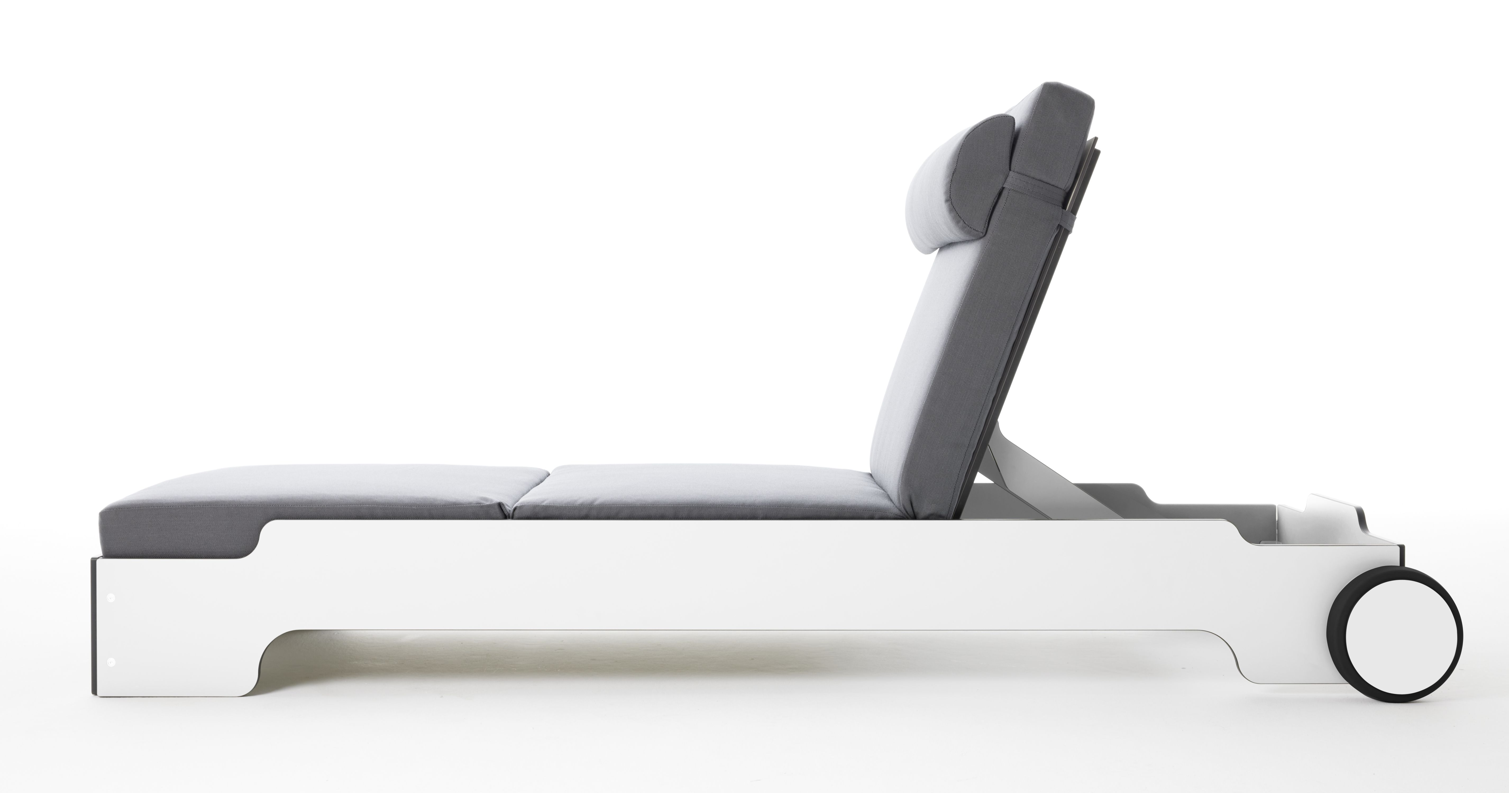 Solara Stacking Lounger incl. Wheels and Upholstery Outdoor Müller Möbelwerkstätten