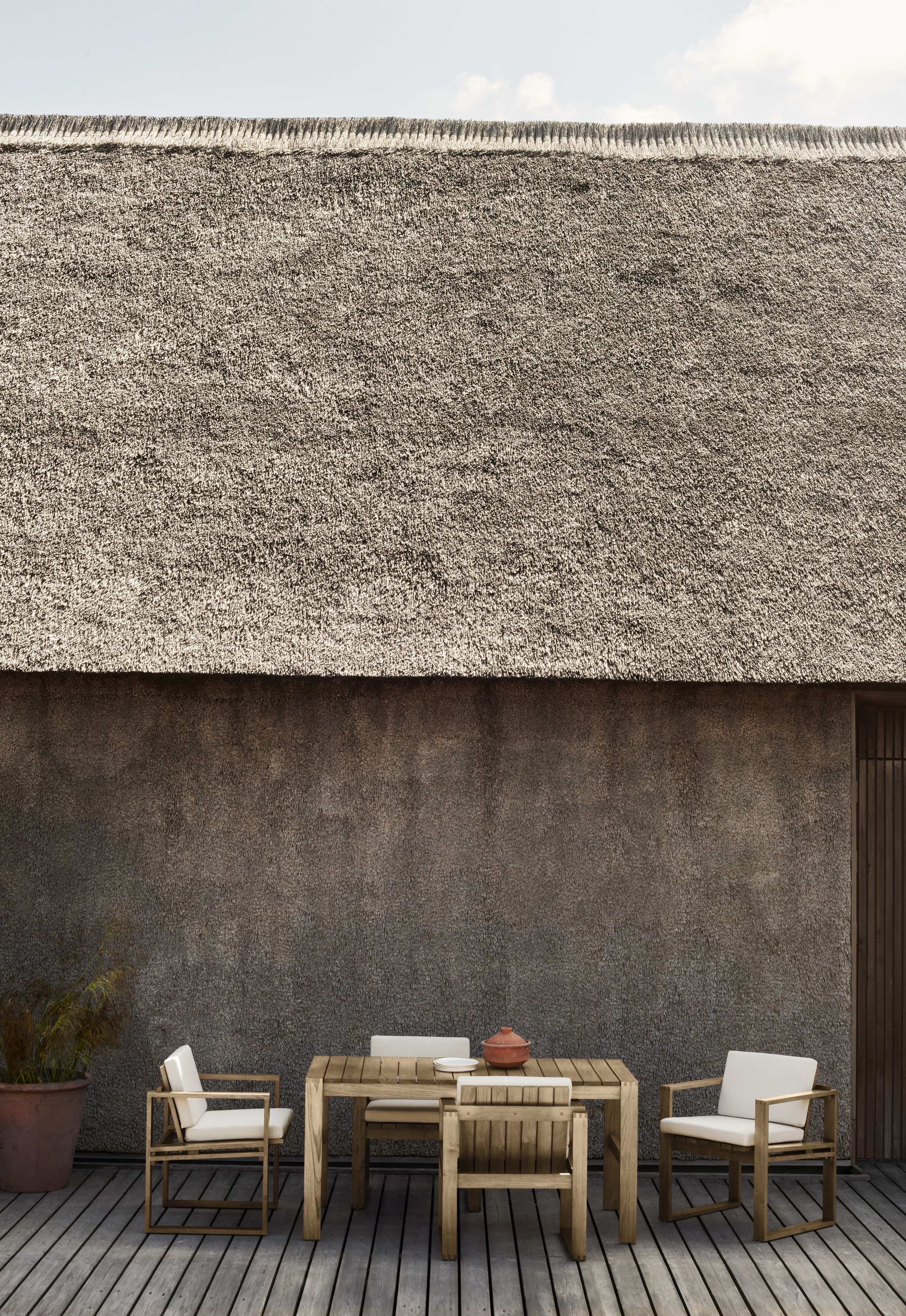 Kjaer Outdoor Dining Table Carl Hansen & Søn