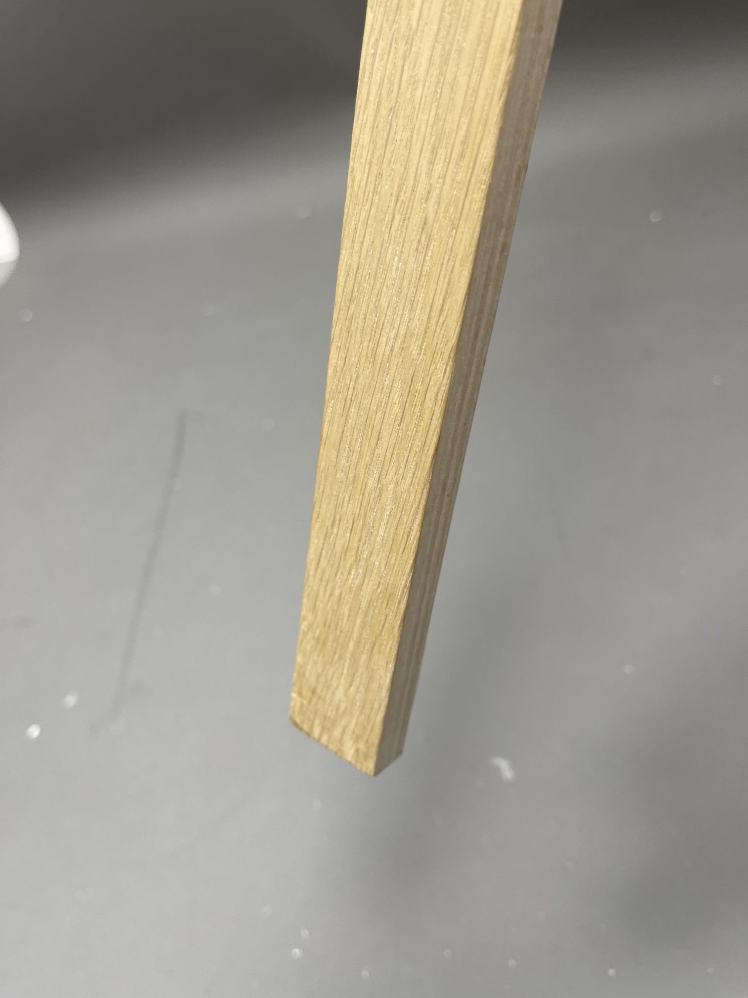 About a Stool AAS32 / AAS 32 Bar stool LOW OAK SOFT / MELANGE CREAM Hay MÄNGELEXEMPLAR 