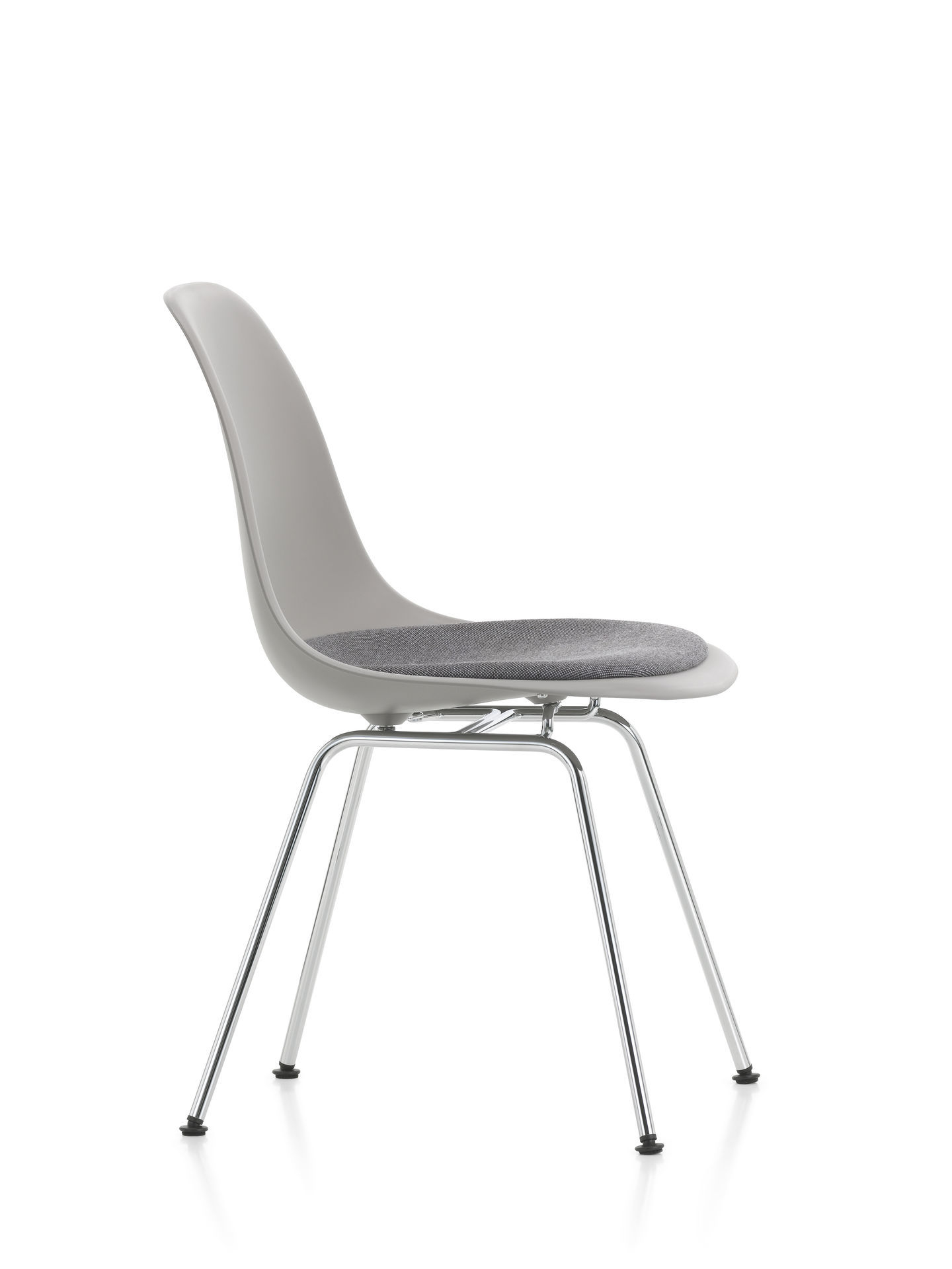 Eames Plastic Side Chair DSX Chair with seat cushion Vitra