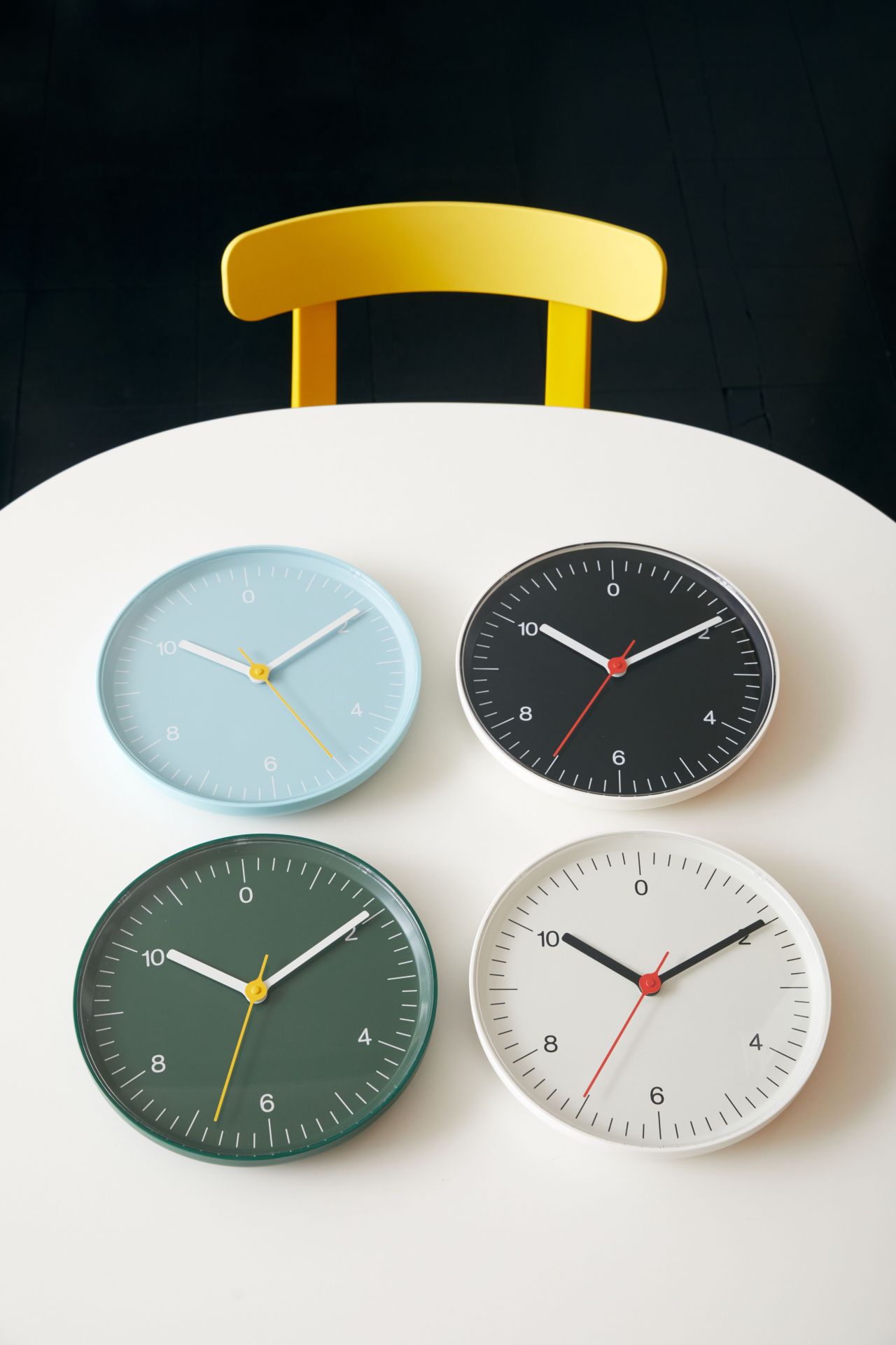Wall Clock Wall Clock BLACK Hay SINGLE PIECES