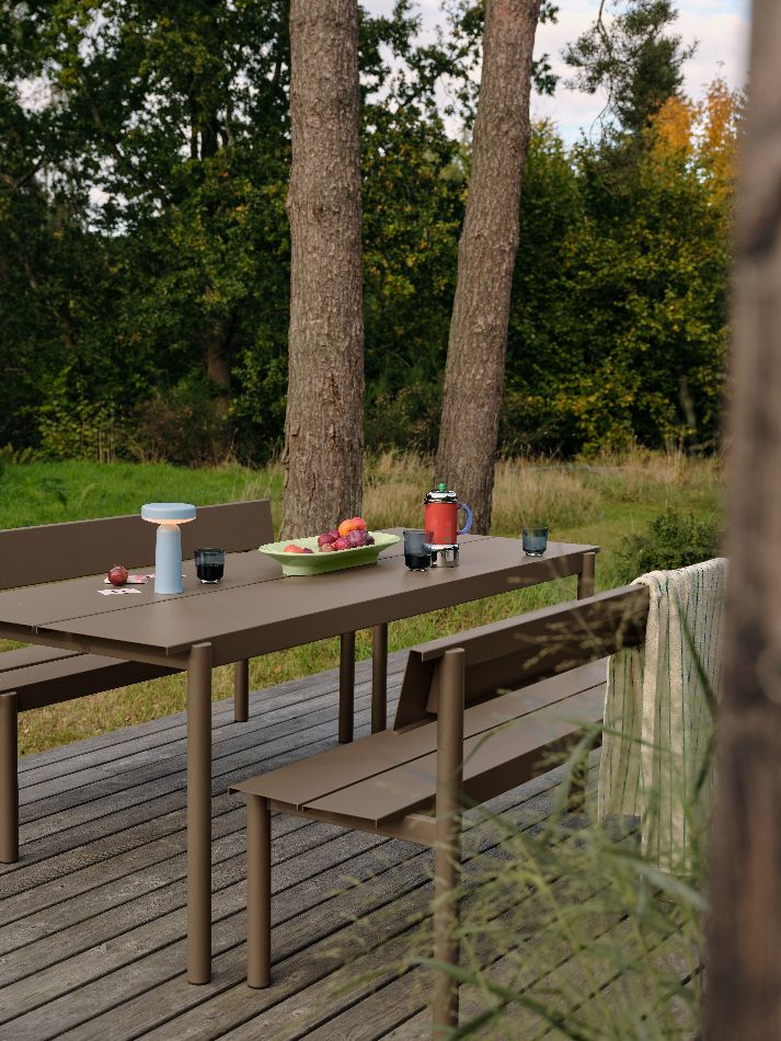 Linear Steel Bench Outdoor bench with backrest 110x34 cm Muuto 