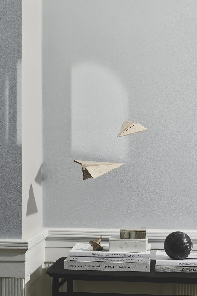 Maverick Paperplane Wooden figure Boyhood SINGLE PIECES