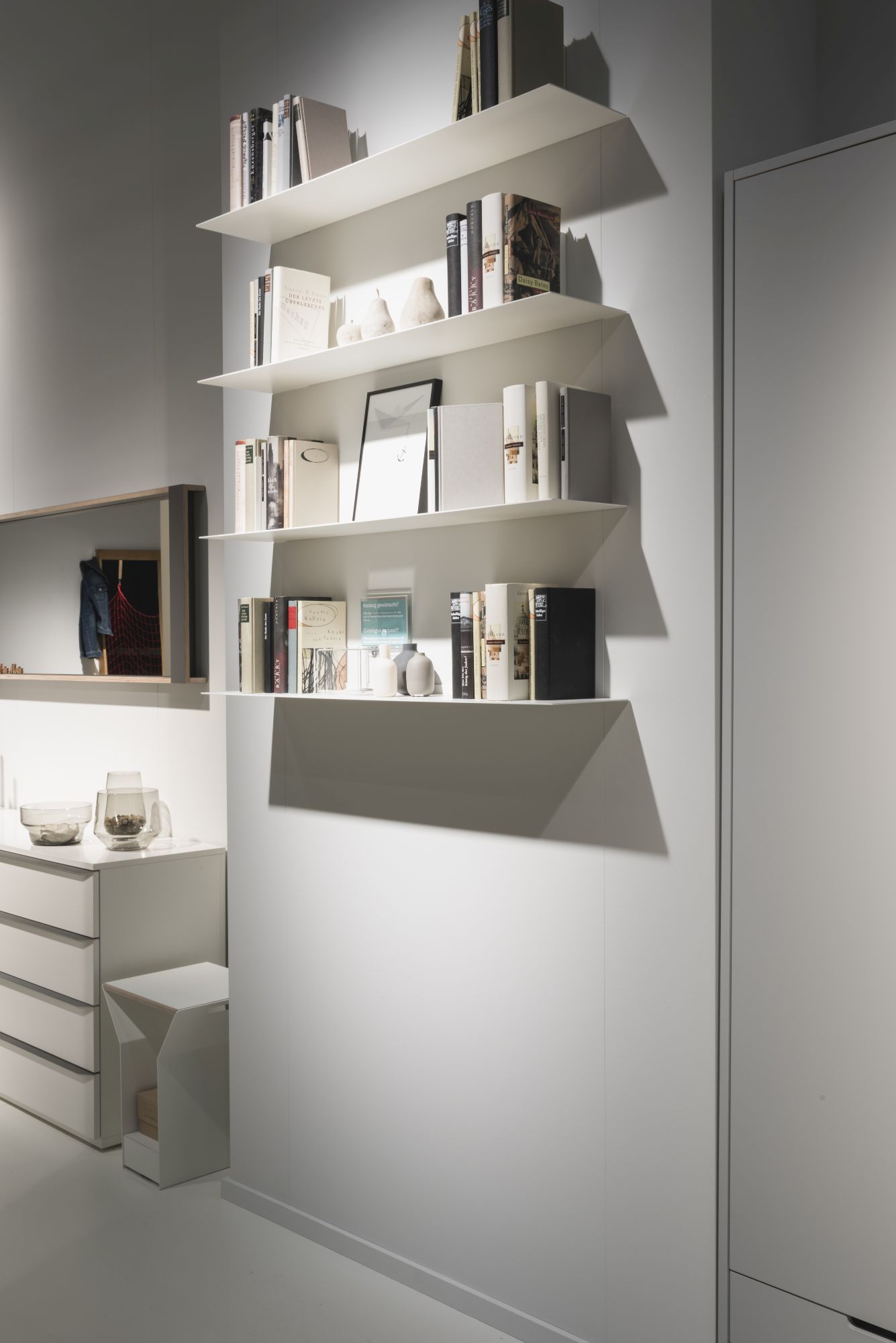 Lyn wall shelf Müller Möbelwerkstätten