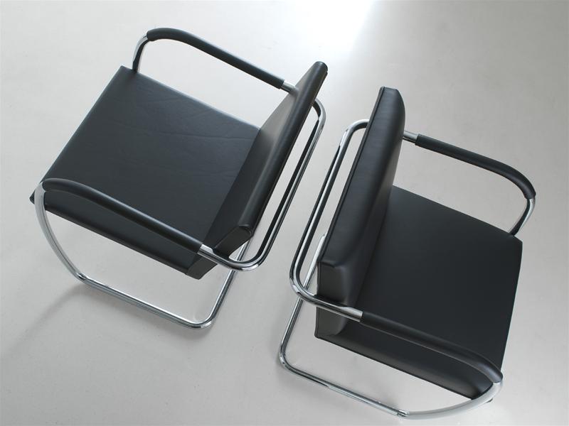 Brno Tubular Chair Round Tube Knoll International