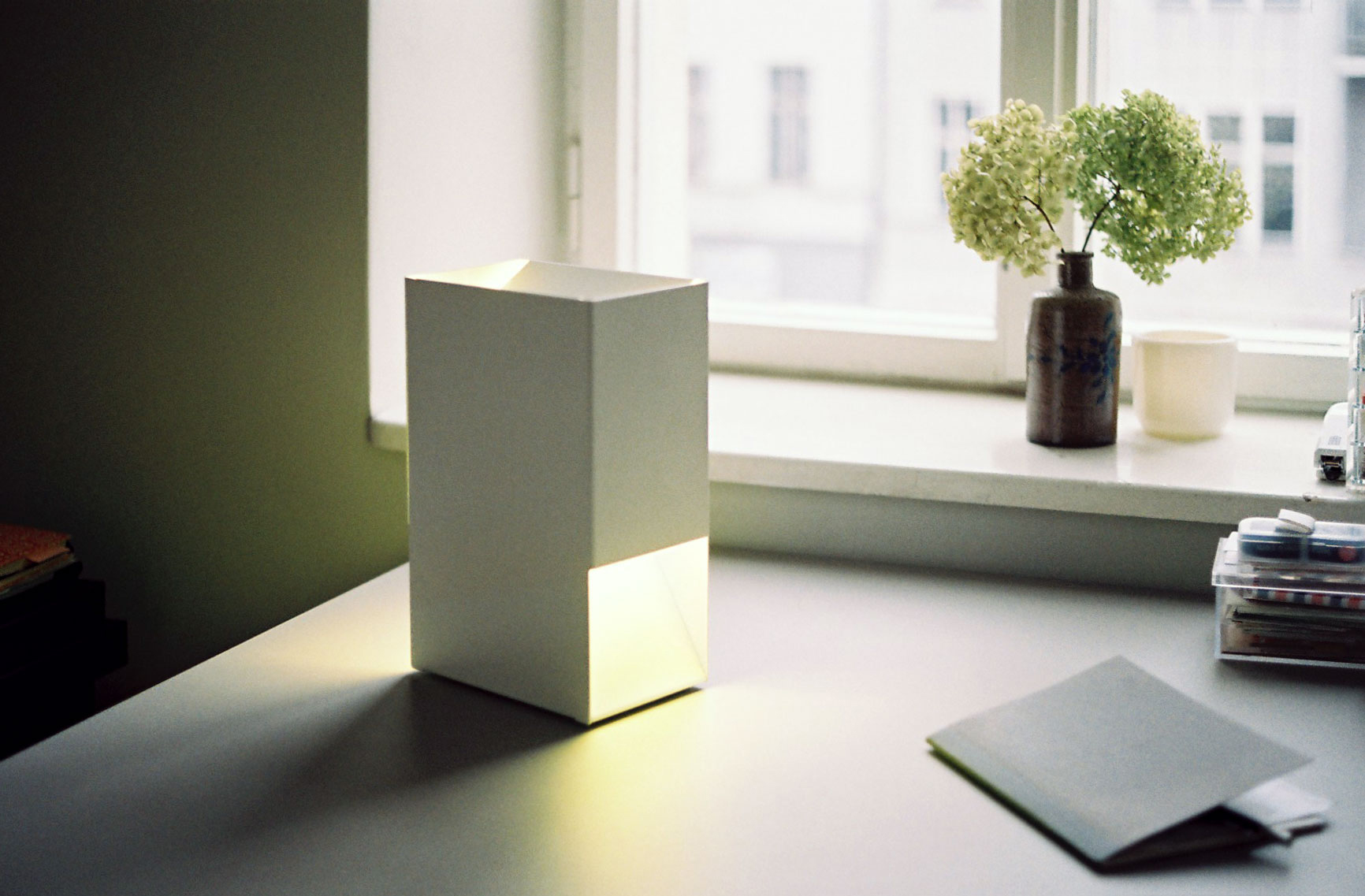 Table lamp Linea1 by Müller Möbelwerkstätten
