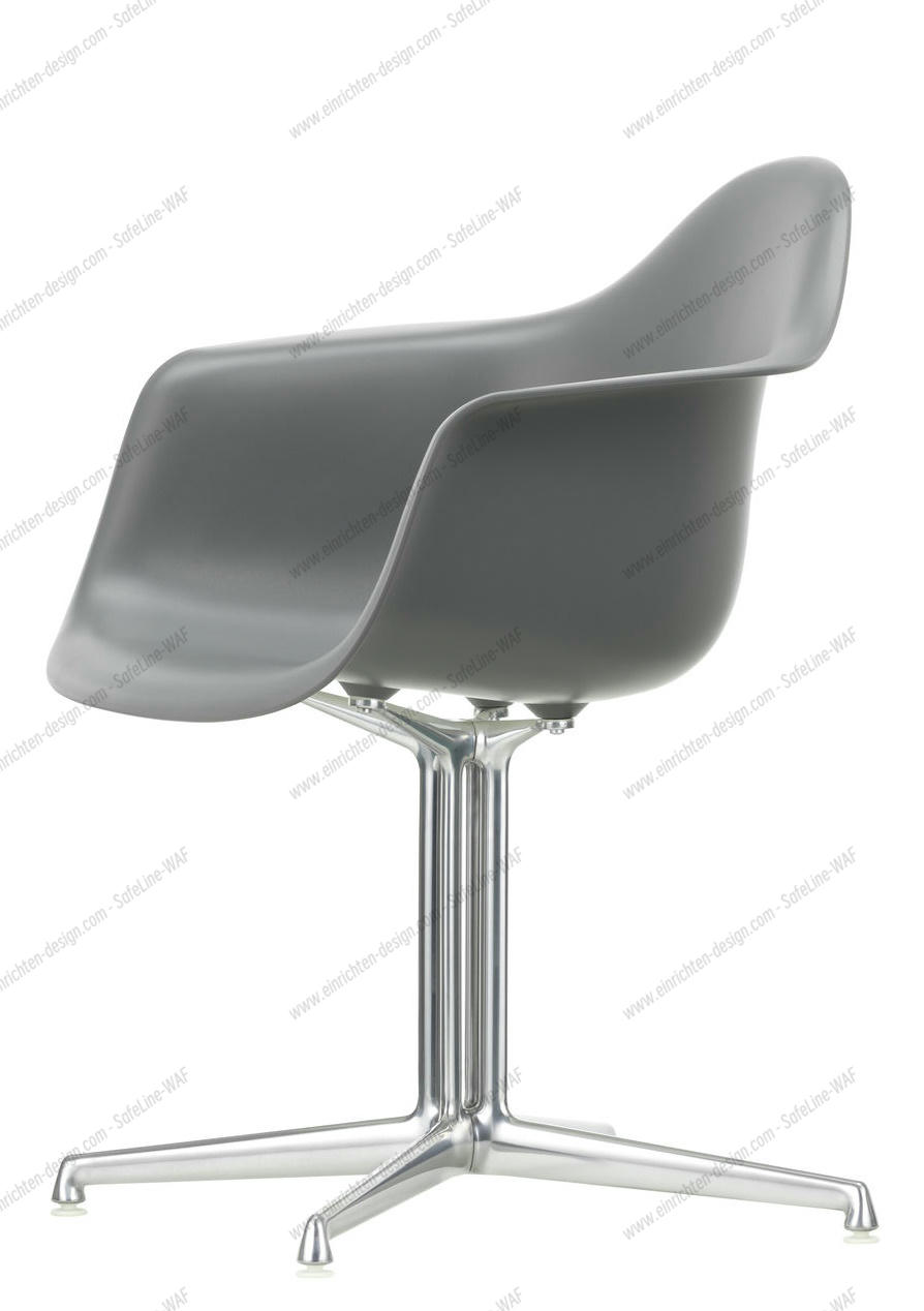 Eames Plastic Arm Chair DAL Chair Vitra