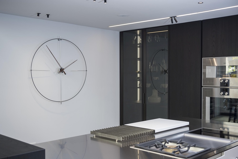Bilbao N/ L Wall Clock nomon Black-White