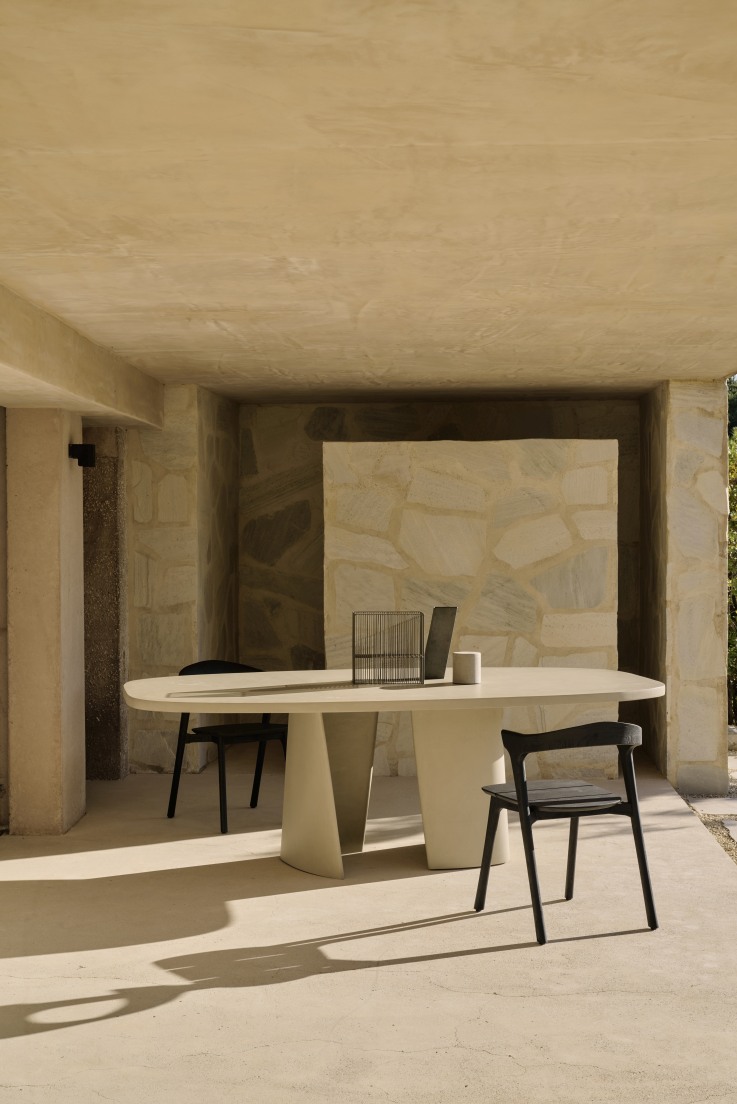 Canyon dining table outdoor concrete Ethnicraft