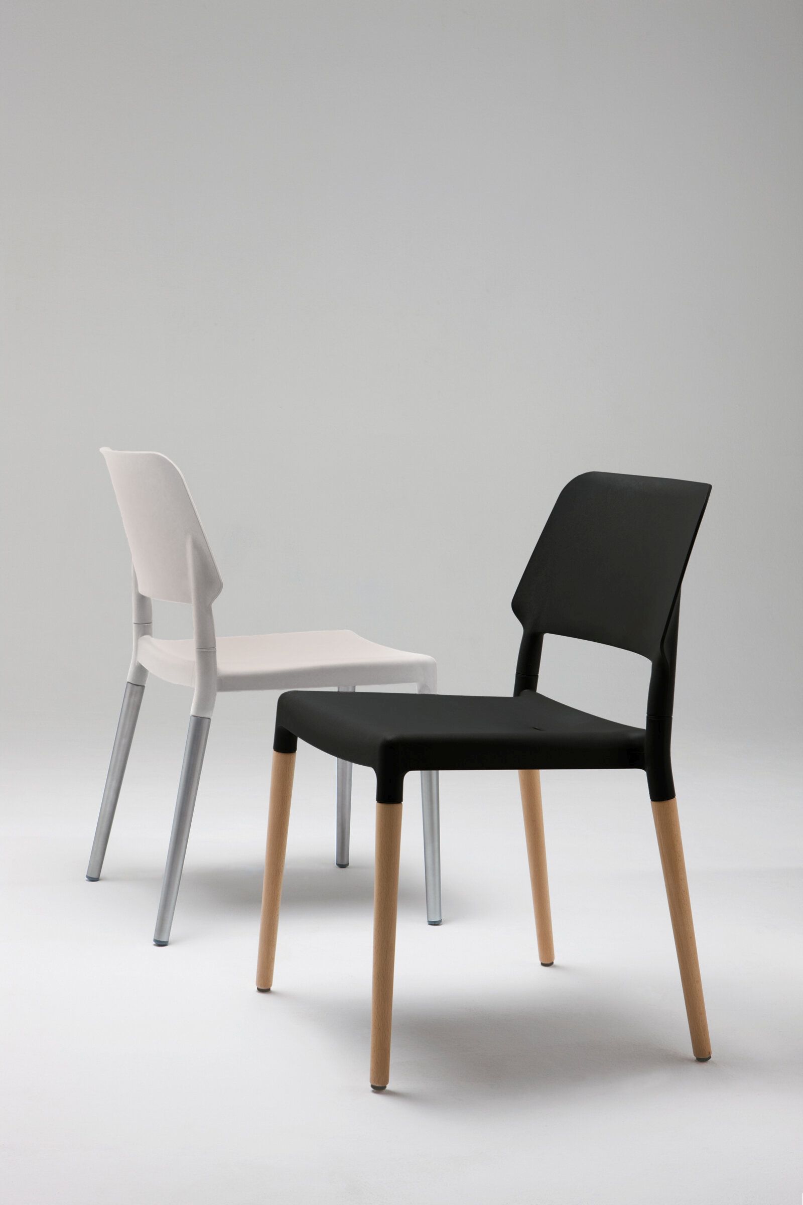 Belloch Outdoor Chair White with Aluminium Legs Santa & Cole