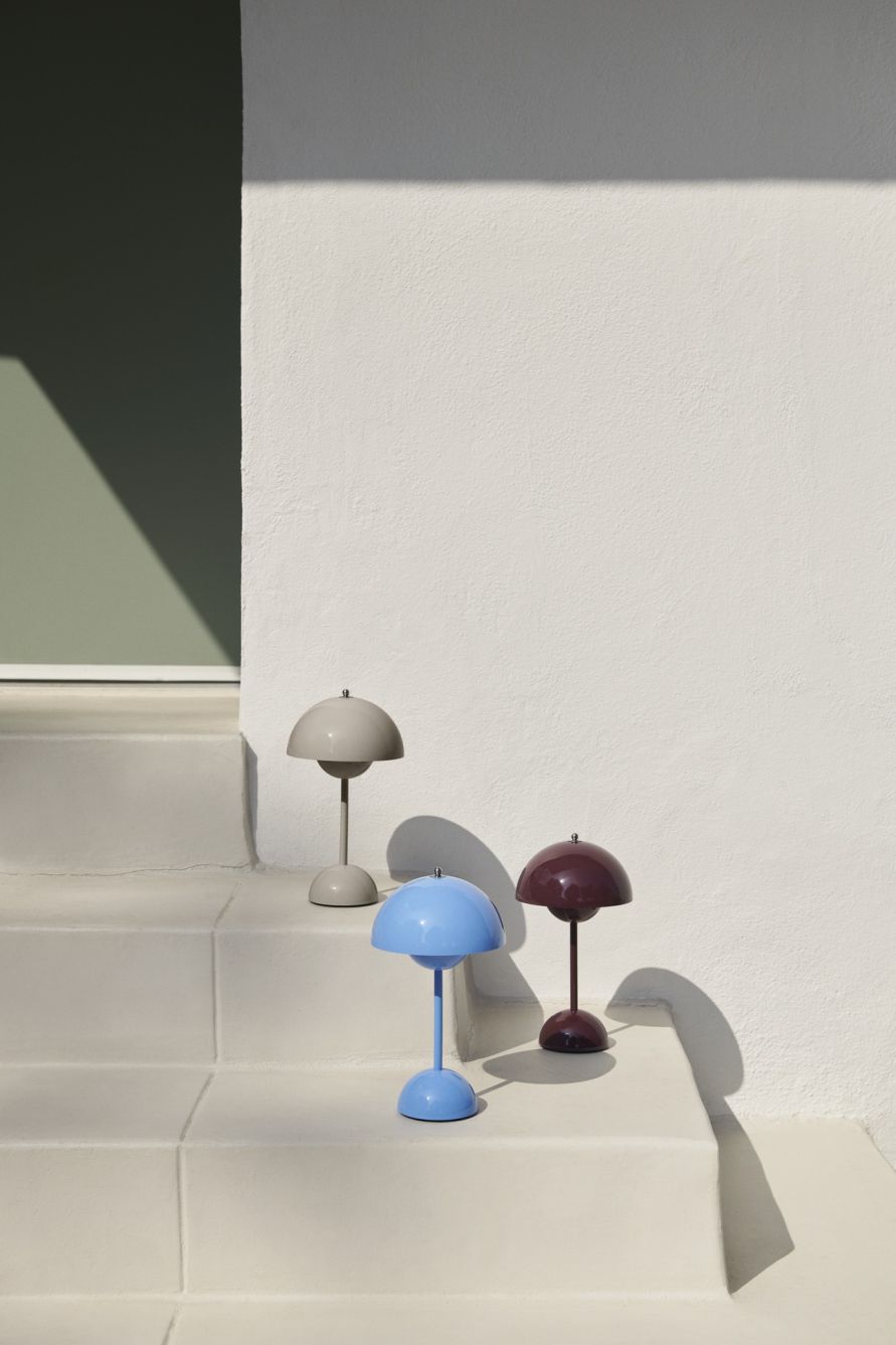 Flowerpot VP9 Portable rechargeable lamp / table lamp with USB STONE BLUE AndTradition SINGLE PIECES